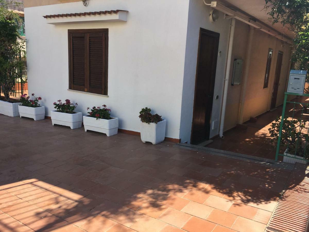 Casa Petriera Apartment Isola di Ustica Luaran gambar